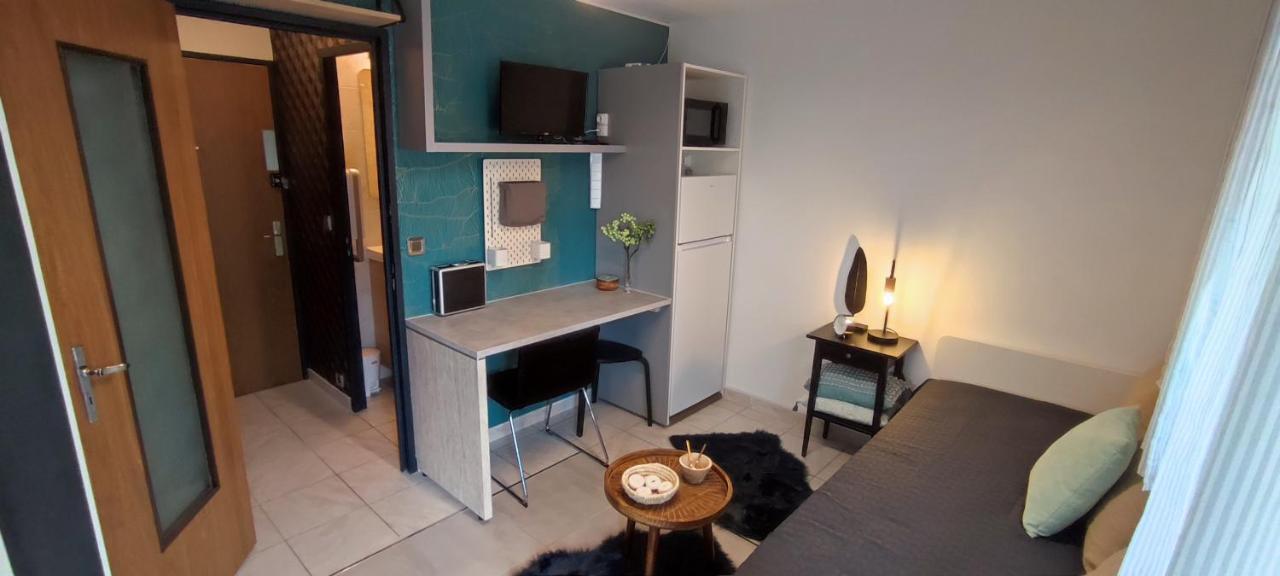 Michelet Studio Climatise Avec Balcon Et Parking Ferme 蒙彼利埃 外观 照片